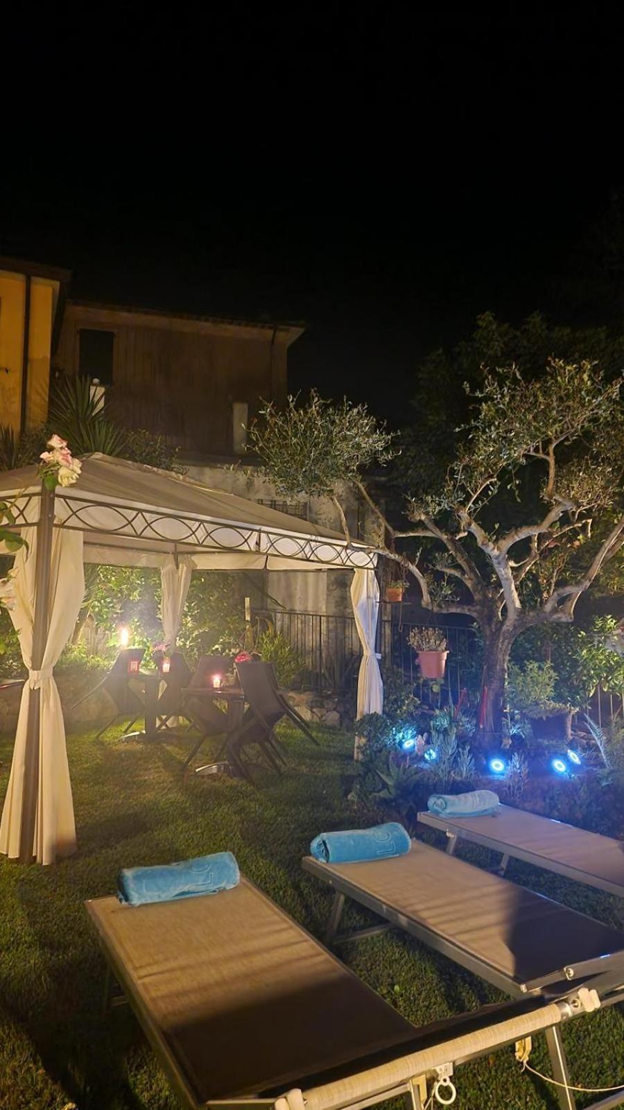 Jasmine Cottage Luni Екстериор снимка