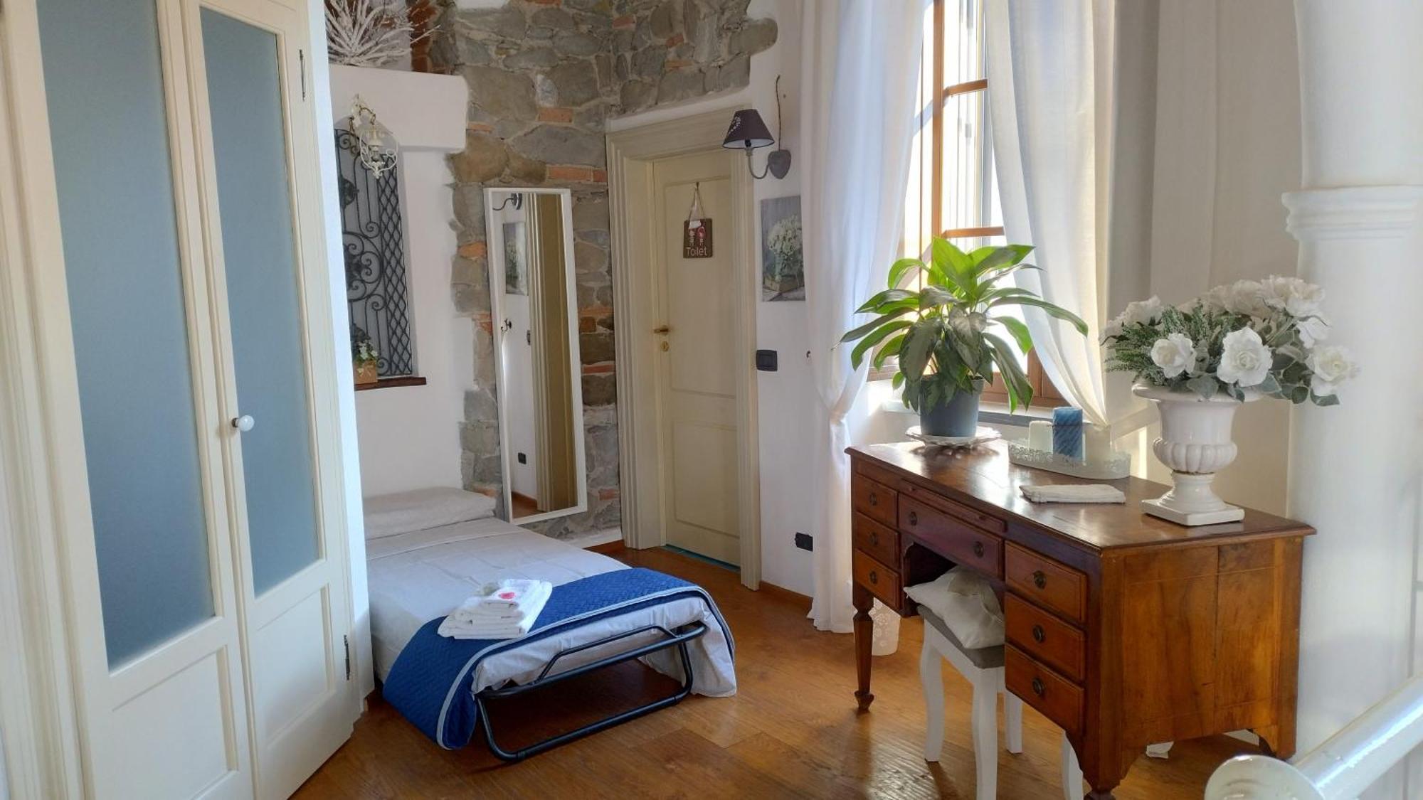 Jasmine Cottage Luni Екстериор снимка